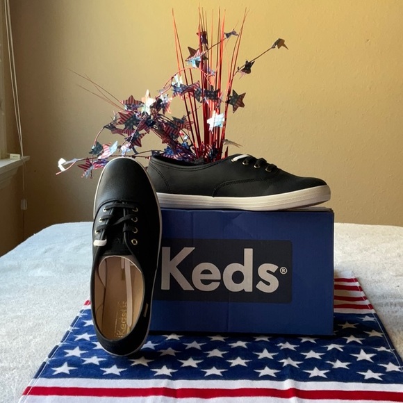 🌟 KEDS CHAMPION LUXE LEATHER 🌟 - Picture 7 of 16